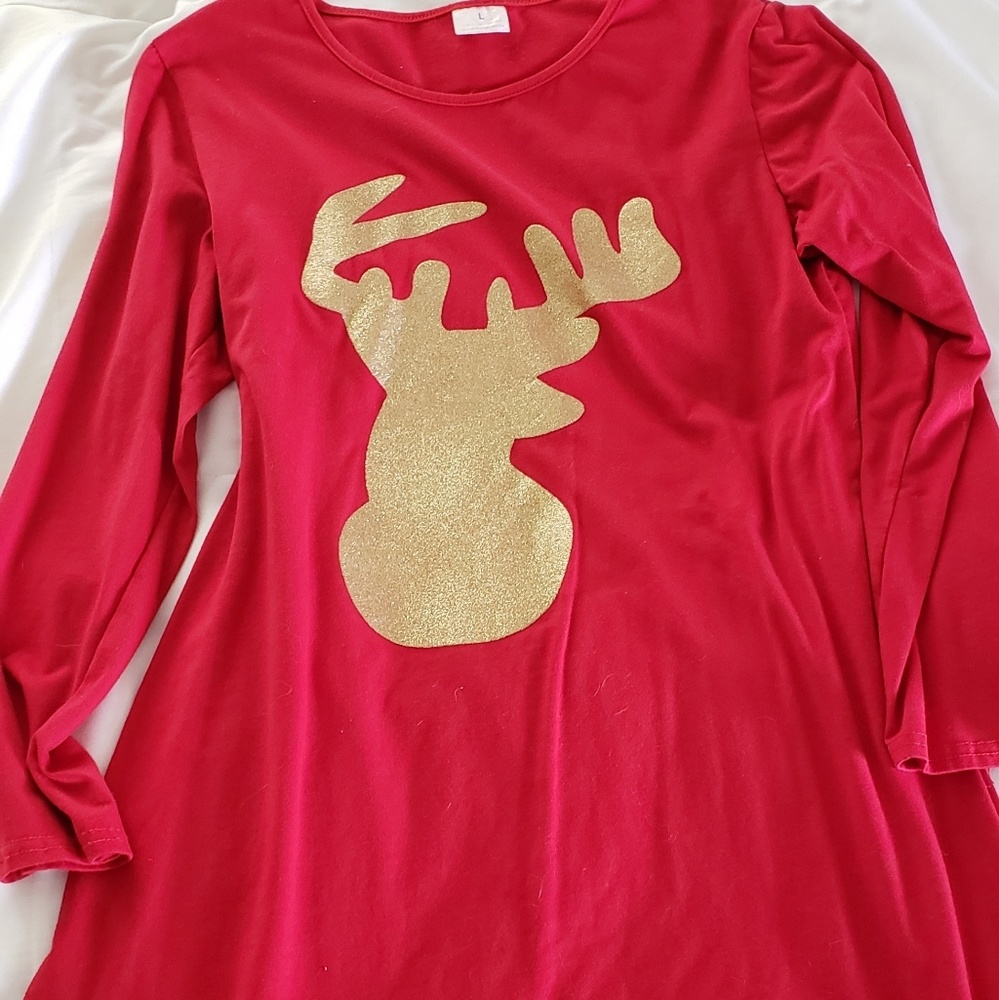 Red dress, glitter deer